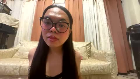Snapshot of kim_kyile chatting on May 30, 4:15 pm KYLIE online show from May 30, 4:15 pm