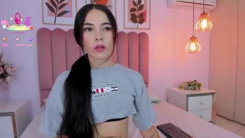 KIM  online show from May 6, 5:29 pm