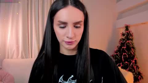 Kim Oberlin online show from December 22, 4:15 pm