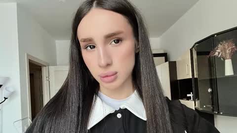 Kim Oberlin online show from March 13, 4:46 pm