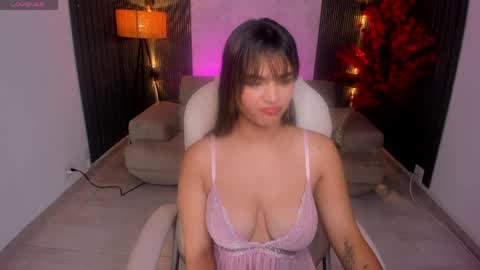 Snapshot of kim_stonee_ chatting on May 30, 7:33 pm Kim online show from May 30, 7:33 pm