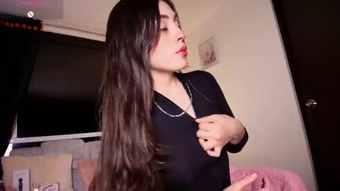 kim_tyler_ online show from November 6, 11:26 pm