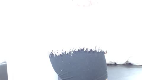 Snapshot of kimandyuk chatting on February 8, 2:15 am Kim  Yuk online show from February 8, 2:15 am