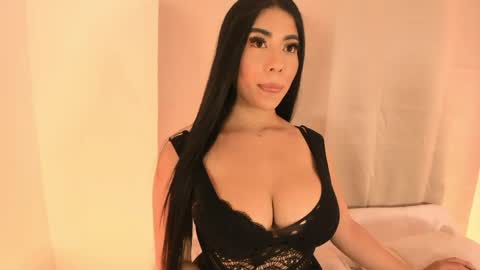 Snapshot of kimberlin_cam_ chatting on May 8, 7:52 pm Kimberlin online show from May 8, 7:52 pm
