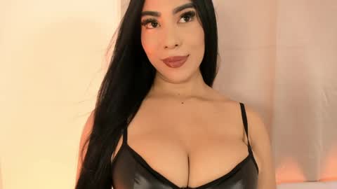 Snapshot of kimberlin_cam_ chatting on May 26, 8:38 pm Kimberlin online show from May 26, 8:38 pm