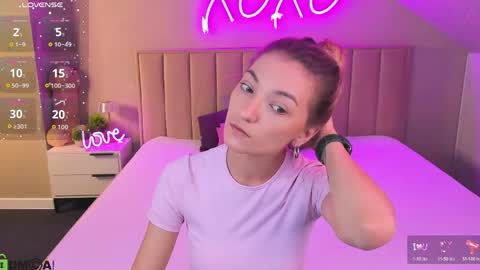 kimberlly_smith online show from June 8, 11:27 pm