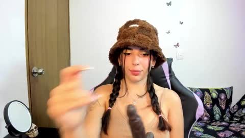 kamila online show from February 1, 9:57 pm