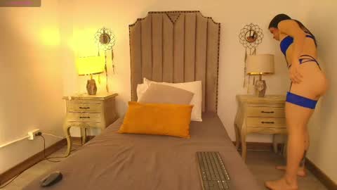 kimberly colle7 online show from April 30, 3:02 am