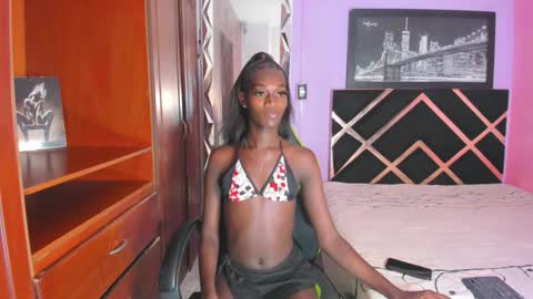 kimberly_ebonny online show from November 2, 1:35 pm