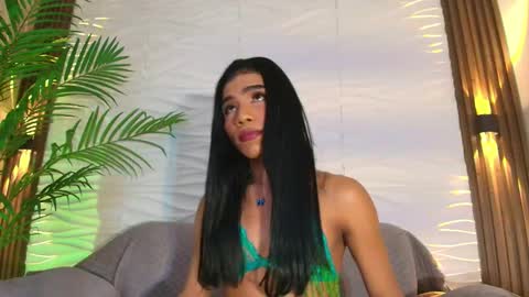 kimberly gonzalez online show from October 19, 4:02 am