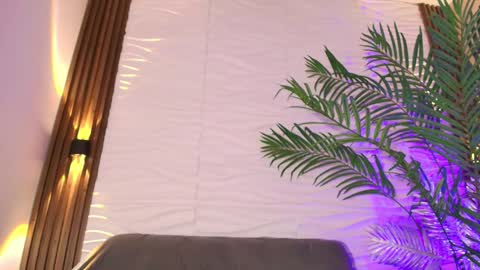 kimberly gonzalez online show from November 15, 3:48 am