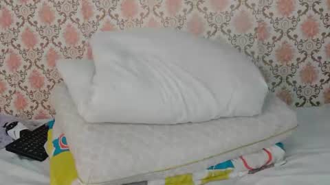 Snapshot of kimberly_perez__ chatting on June 11, 12:32 am Kimberly online show from June 11, 12:32 am
