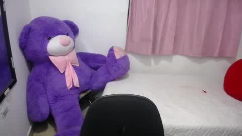 Kim online show from November 26, 10:49 am