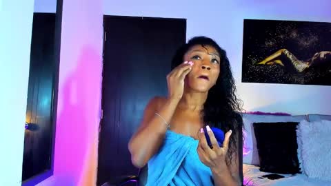 Snapshot of kimberlybanks2 chatting on January 12, 10:02 am Kimberly Banks online show from January 12, 10:02 am