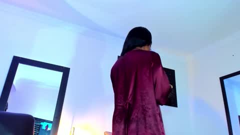 Kimberly Banks online show from February 8, 10:29 am