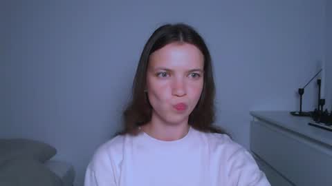 Kimberly online show from June 17, 6:42 pm