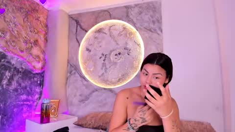 Kimberly Loren online show from December 14, 9:19 pm