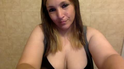 Snapshot of kimberlylynn chatting on July 31, 12:15 pm KimberlyLynn online show from July 31, 12:15 pm
