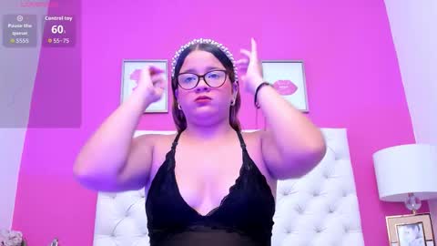 Snapshot of kimberlymorgann chatting on December 3, 11:41 am KIM online show from December 3, 11:41 am