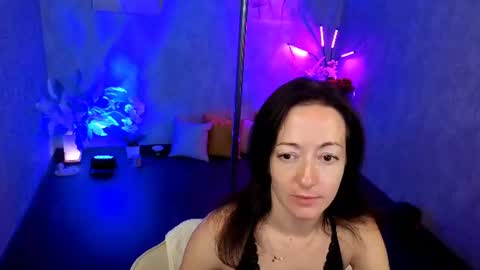 Kimberly online show from June 18, 9:14 am