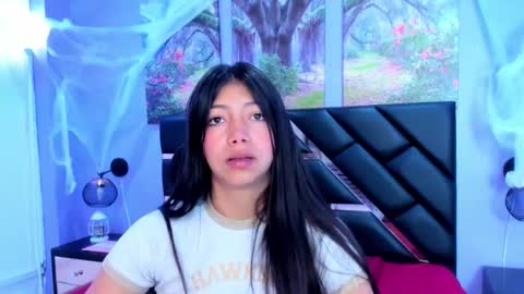 Snapshot of kimberlyvillalobos chatting on October 20, 11:32 am Kimberly Villalobos online show from October 20, 11:32 am