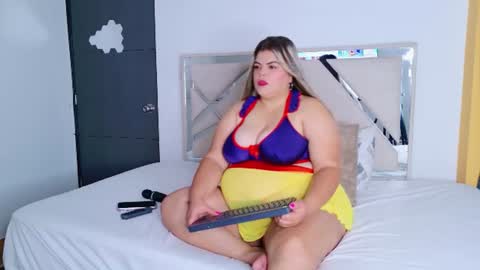 KimBrooks online show from June 13, 10:46 am