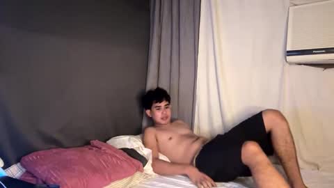 kimchups online show from April 30, 4:13 pm