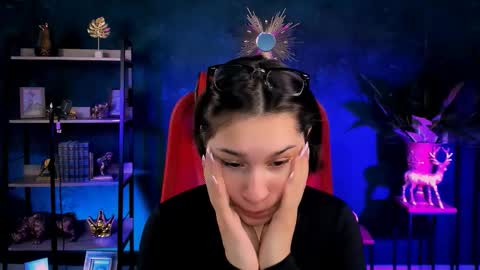 kimclarks online show from January 9, 12:41 pm