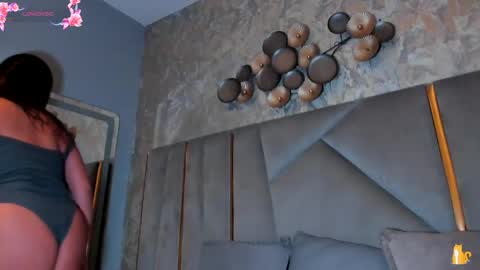  KIM  online show from May 6, 3:24 am