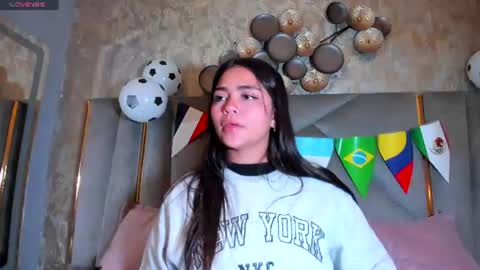  KIM  online show from June 19, 2:49 am