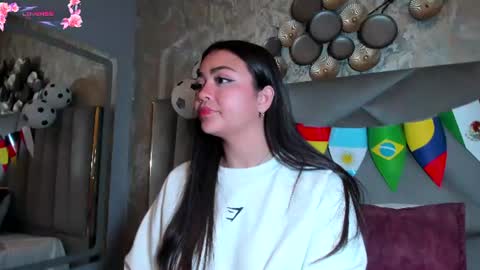  KIM  online show from June 25, 2:44 am