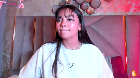  KIM  online show from August 7, 2:35 am