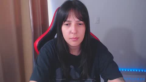 Snapshot of kimflexible_ chatting on January 21, 1:43 pm Kim 3 online show from January 21, 1:43 pm