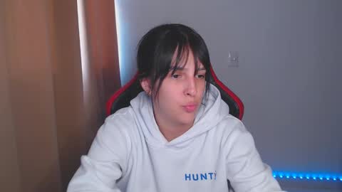 Snapshot of kimflexible_ chatting on January 22, 2:03 pm Kim 3 online show from January 22, 2:03 pm