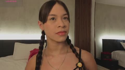 Snapshot of kimhilton_ chatting on May 23, 4:18 am kimhilton online show from May 23, 4:18 am