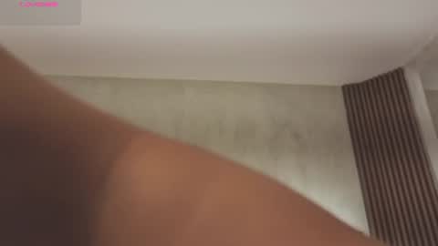 Snapshot of kimhilton_ chatting on June 12, 3:49 am kimhilton online show from June 12, 3:49 am