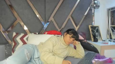 Kimy online show from May 2, 4:34 pm