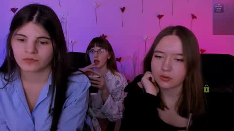 just Kimi  online show from March 3, 8:04 pm