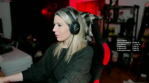 Wolfs Girl online show from February 26, 8:54 pm