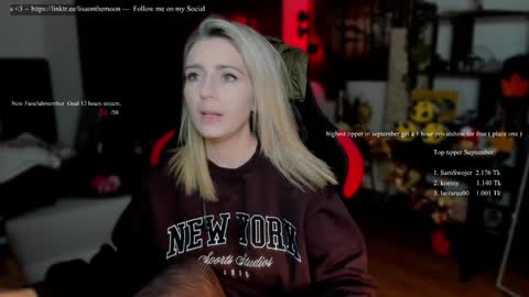 Wolfs Girl online show from September 17, 6:09 pm