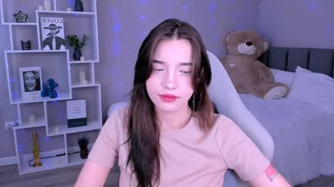 Snapshot of kimm_wong chatting on May 6, 3:24 am kimm wong online show from May 6, 3:24 am