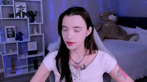 Snapshot of kimm_wong chatting on May 15, 4:08 am kimm wong online show from May 15, 4:08 am