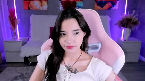 Snapshot of kimm_wong chatting on May 24, 3:44 am kimm wong online show from May 24, 3:44 am