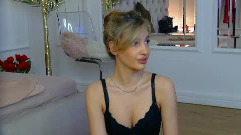 Snapshot of kimmdaviss chatting on May 20, 7:25 am kimmdaviss online show from May 20, 7:25 am