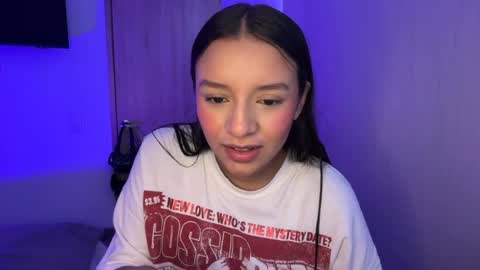 kimmi online show from July 9, 1:26 pm