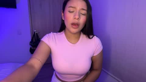 kimmi online show from July 11, 11:17 pm
