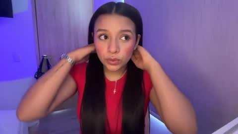 kimmi online show from July 31, 9:58 pm
