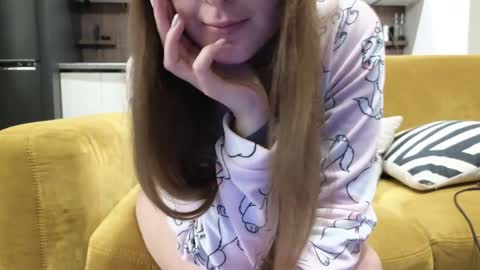 Kimmie online show from February 4, 7:20 pm