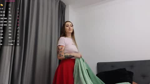 Kimmie online show from March 13, 7:20 pm