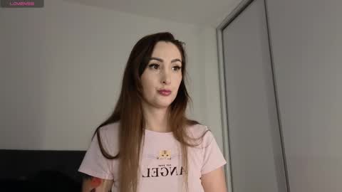 Snapshot of kimmie_ chatting on May 22, 6:35 pm Kimmie online show from May 22, 6:35 pm